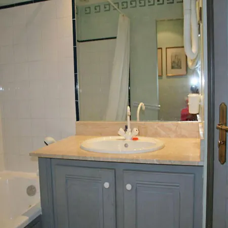 Cosy Flat In A Drome Chateau With Pool