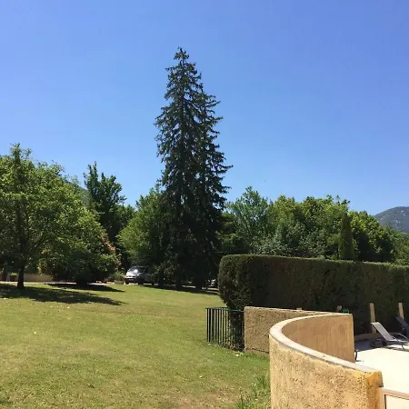 Cosy Flat In A Drome Chateau With Pool Montbrun-les-Bains